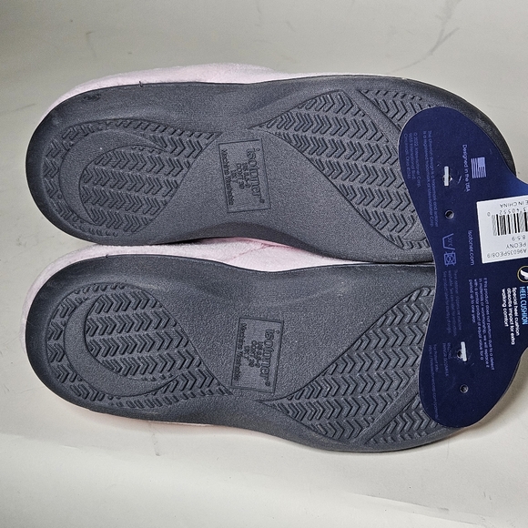 Isotoner Women's Pink Slippers. Size LG (8.5 - 9) NWT - Picture 4 of 6